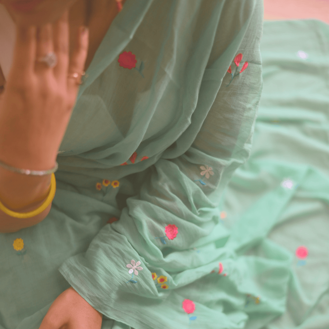 Gardenalia Aqua Mul Saree