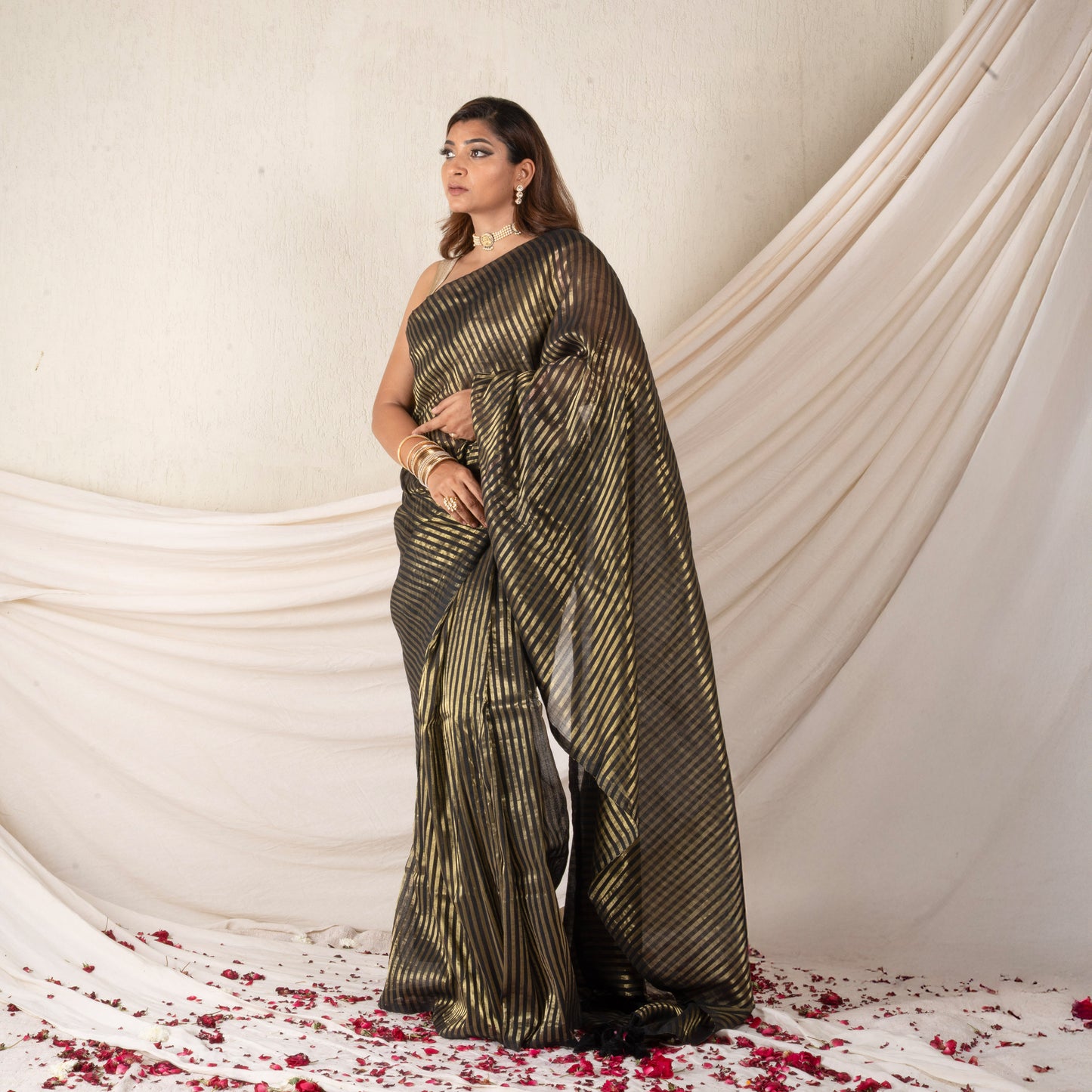 Saanjh Cotton Zari Saree