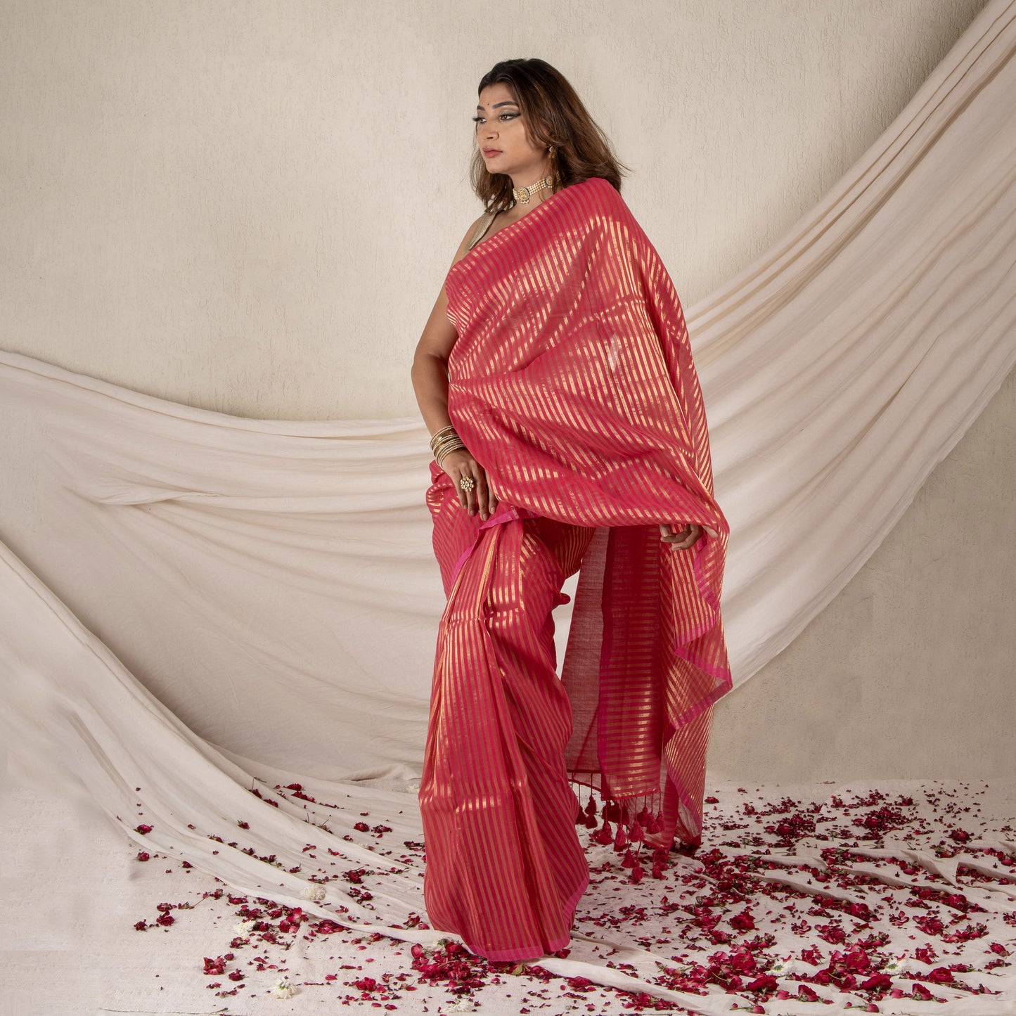 Arohi Gulabi Cotton Zari Saree