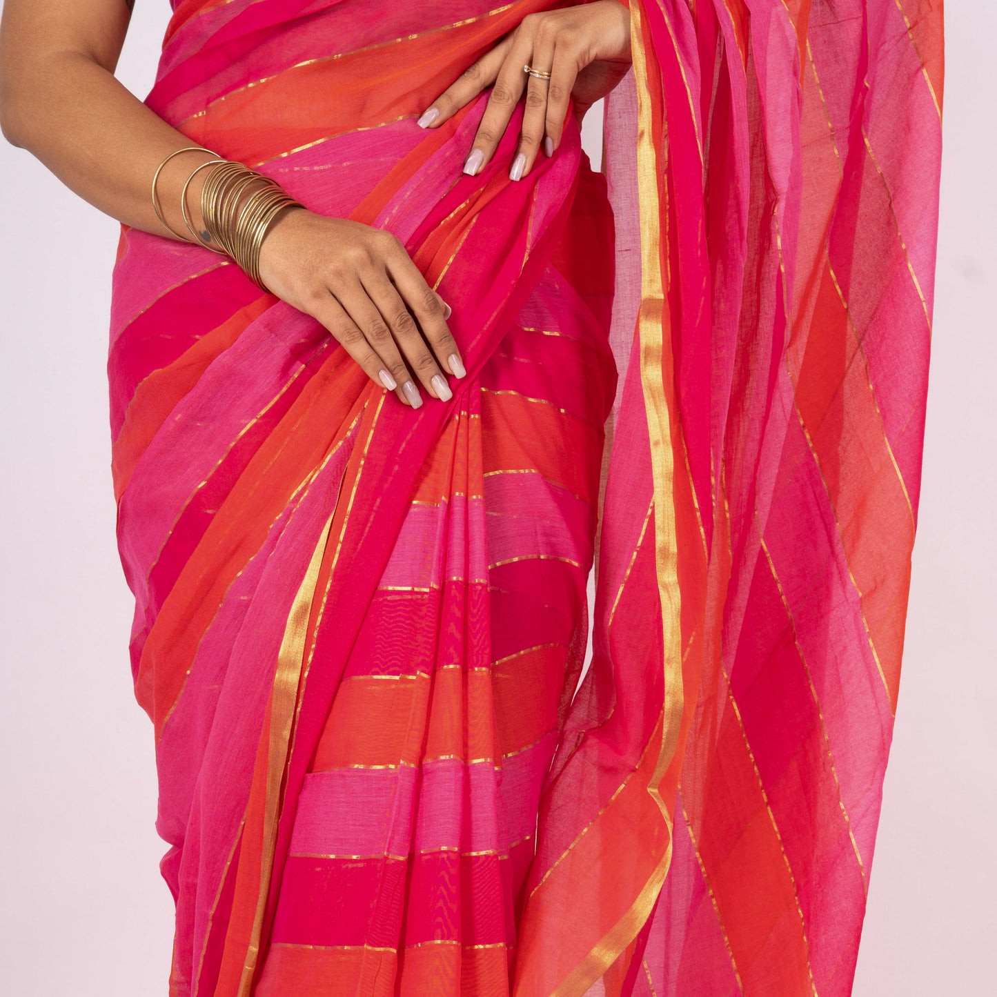Sarini Mulmul Zari Saree