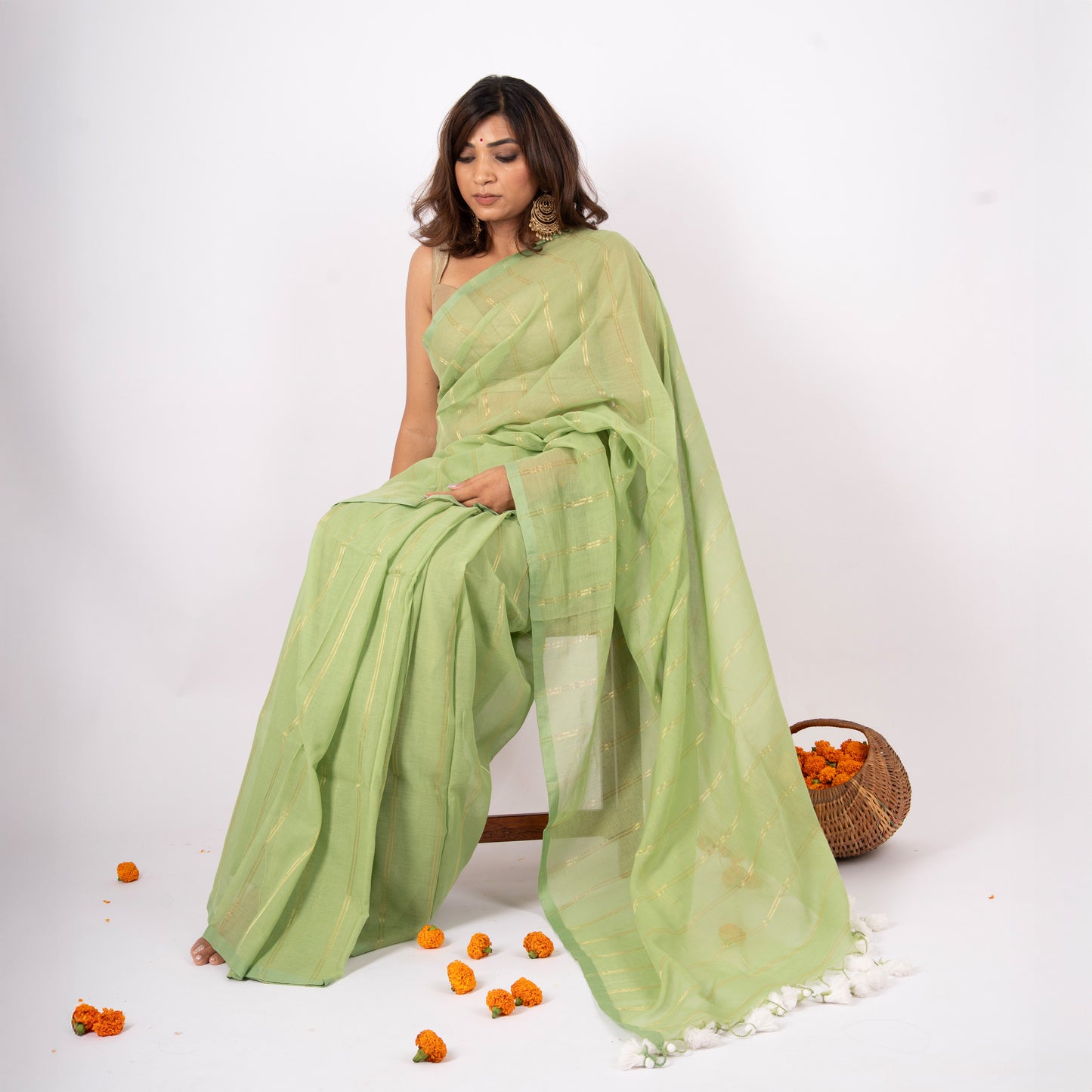 Raab Mulmul Zari Stripe Saree
