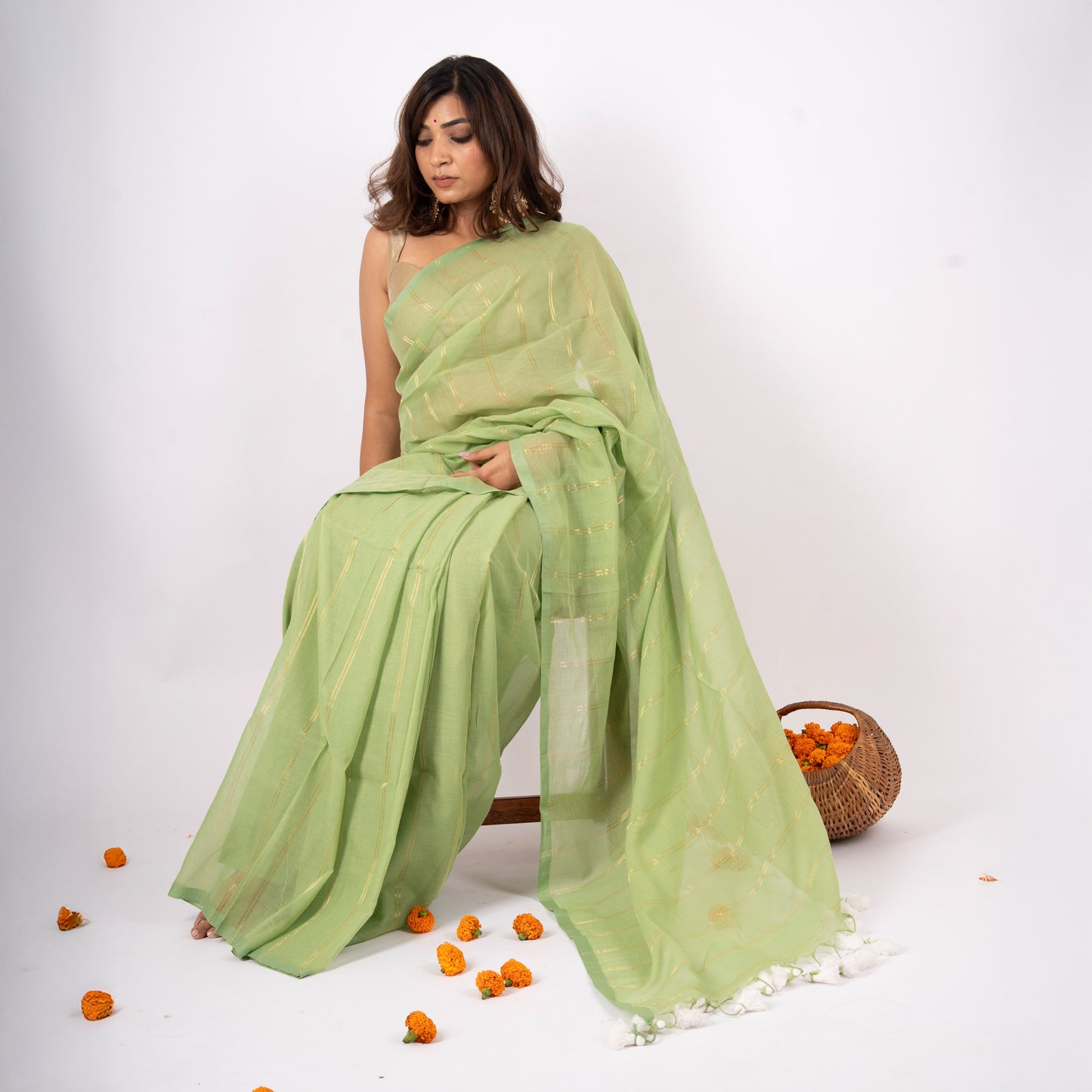 Raab Mulmul Zari Stripe Saree