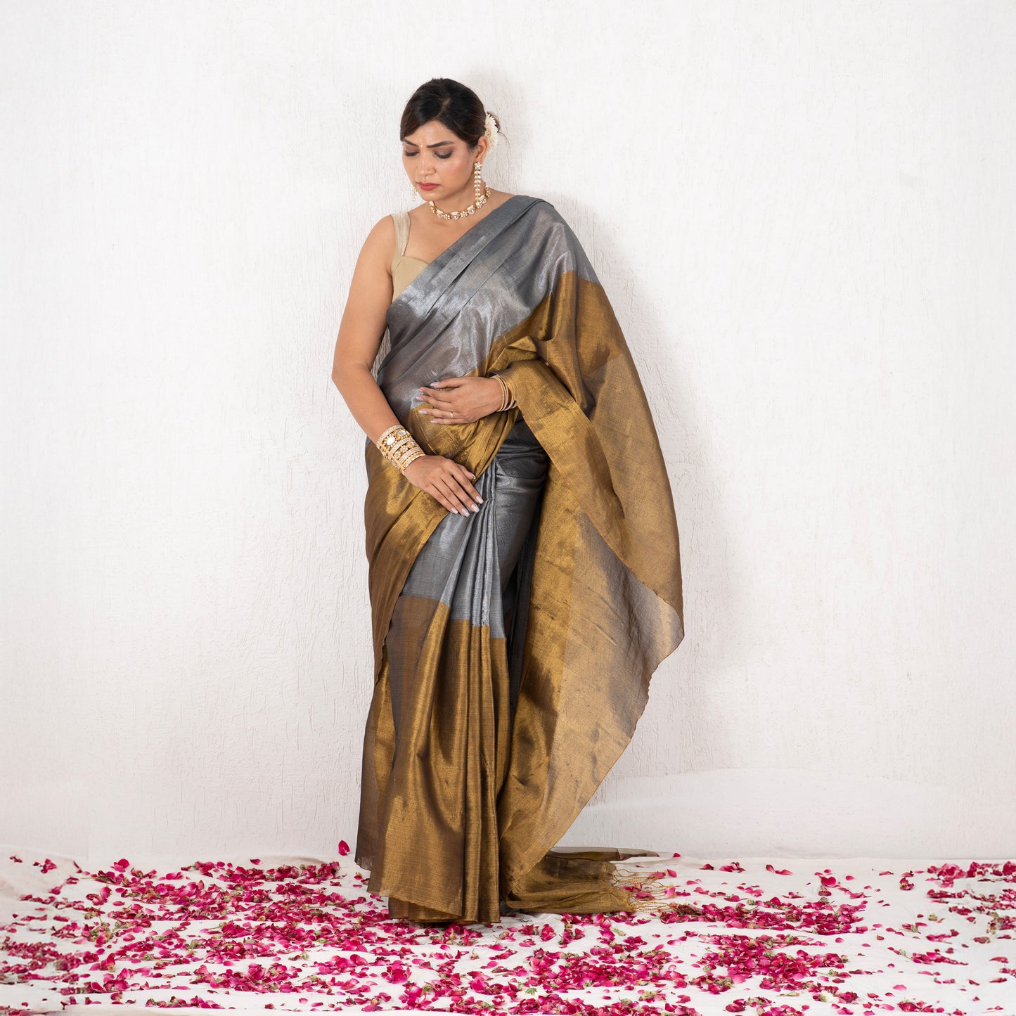 Amaira Mulmul Tissue Saree