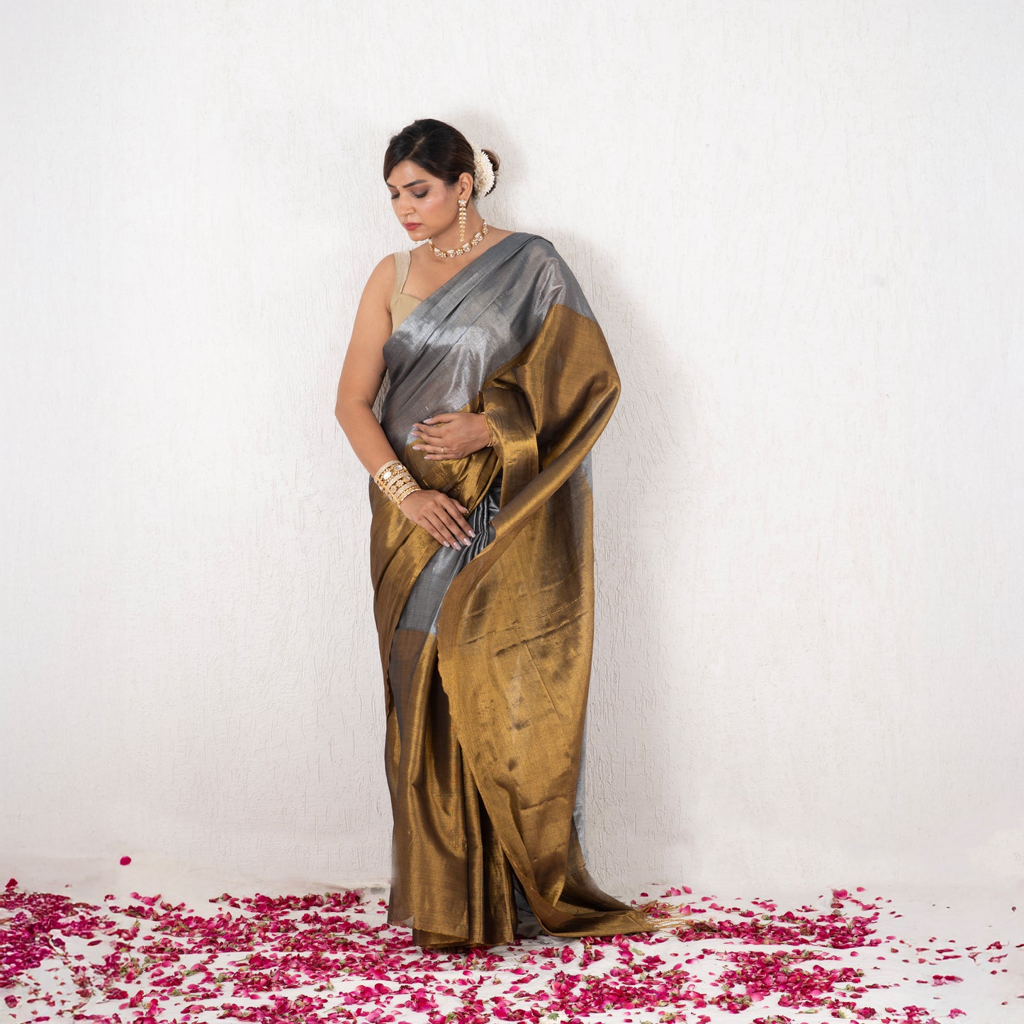Amaira Mulmul Tissue Saree