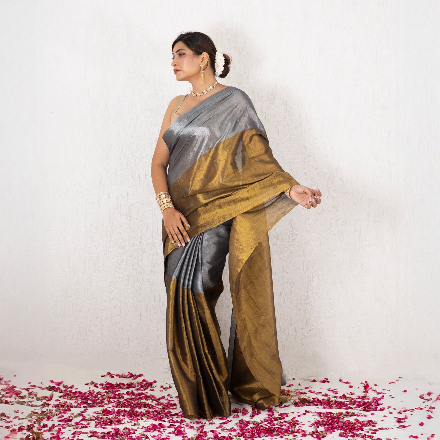 Amaira Mulmul Tissue Saree