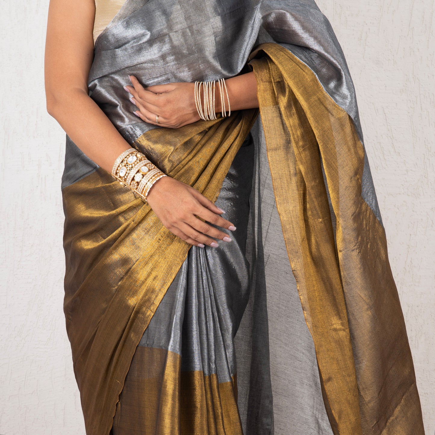 Amaira Mulmul Tissue Saree