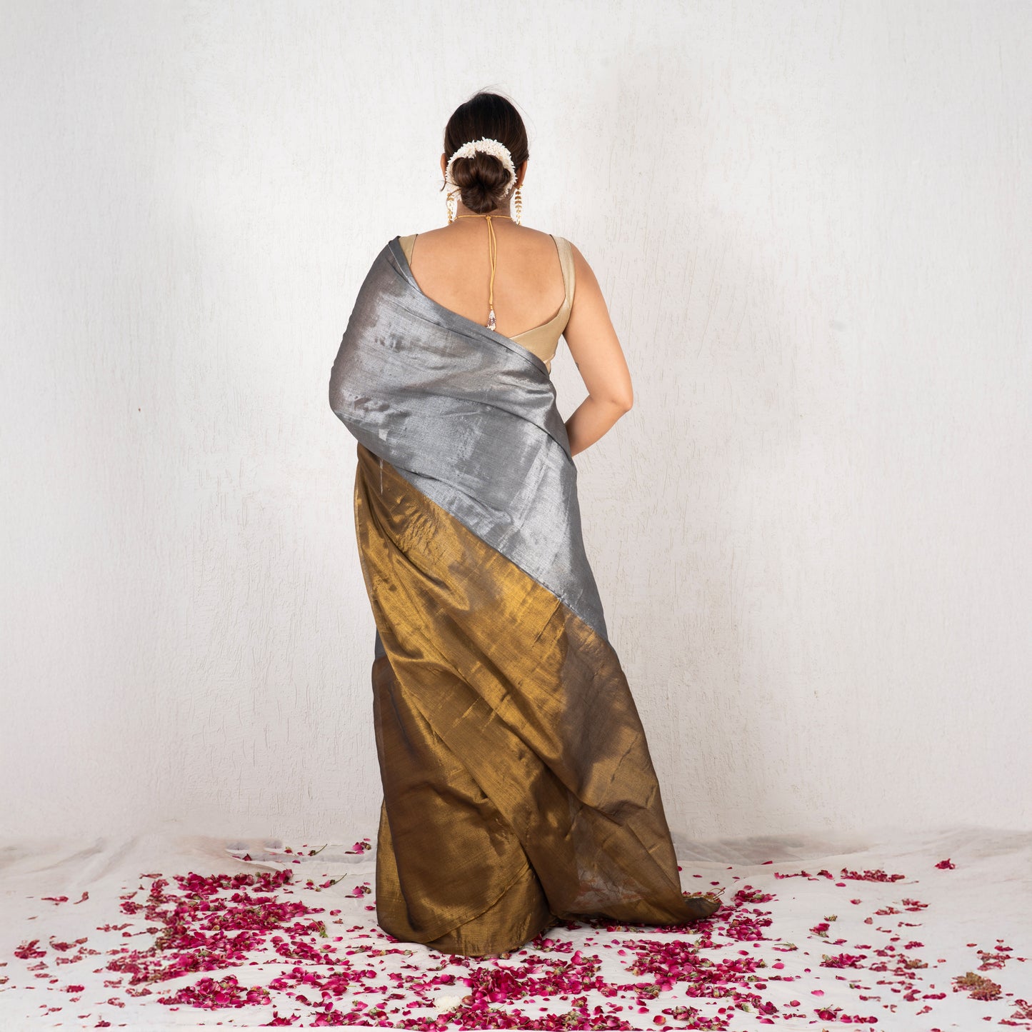 Amaira Mulmul Tissue Saree