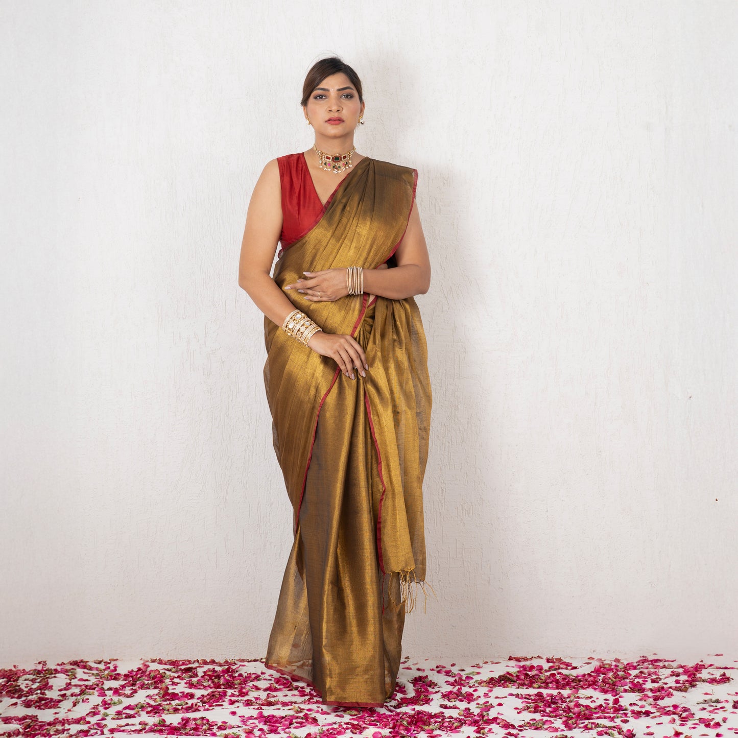 Svarn Mulmul Tissue Saree