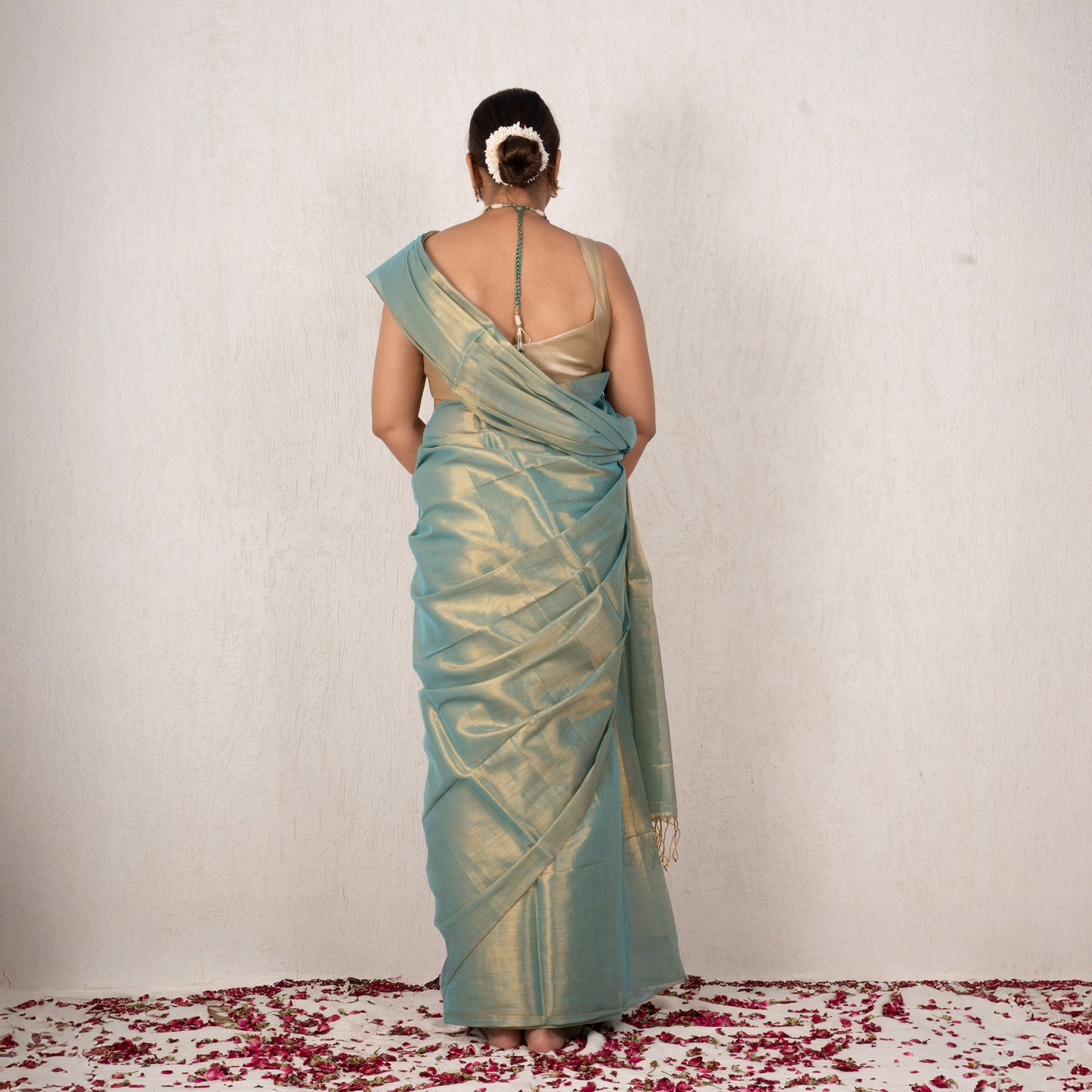 Avya Mulmul Tissue Saree