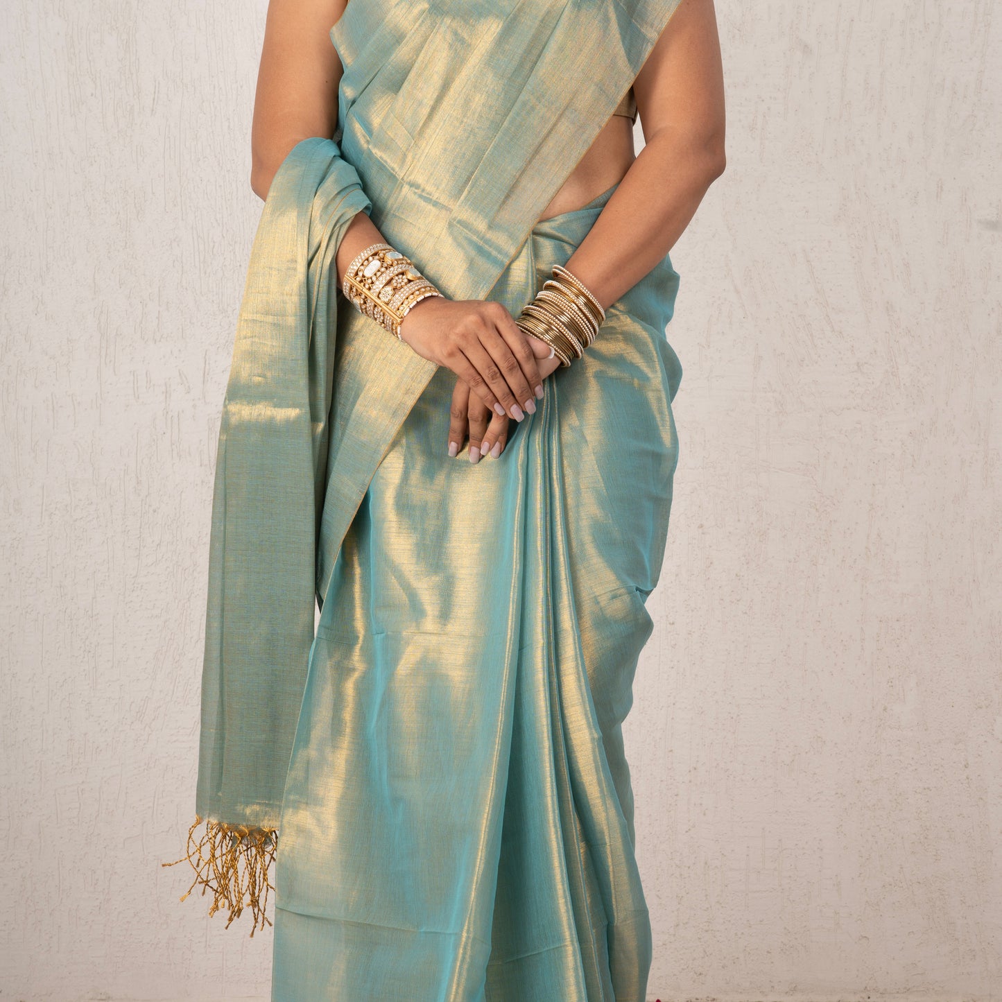 Avya Mulmul Tissue Saree