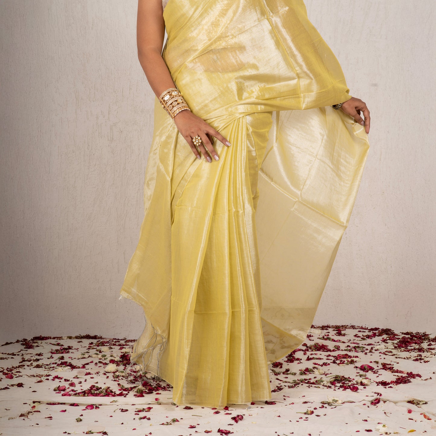 Navira Mulmul Tissue Saree