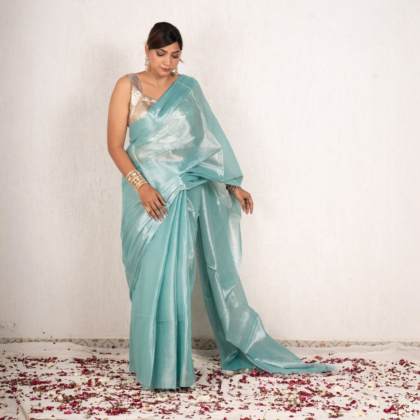 Nivira Mulmul Tissue Saree