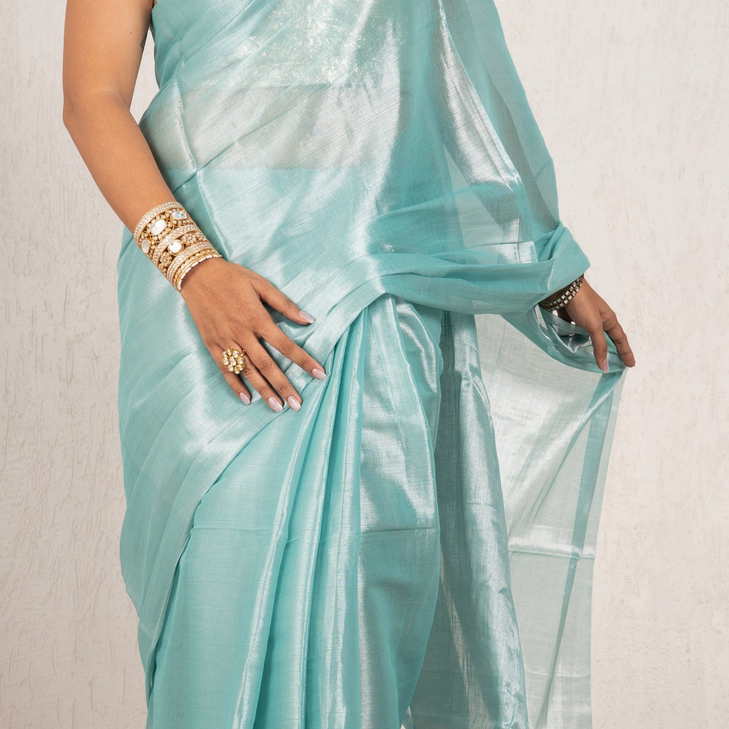 Nivira Mulmul Tissue Saree