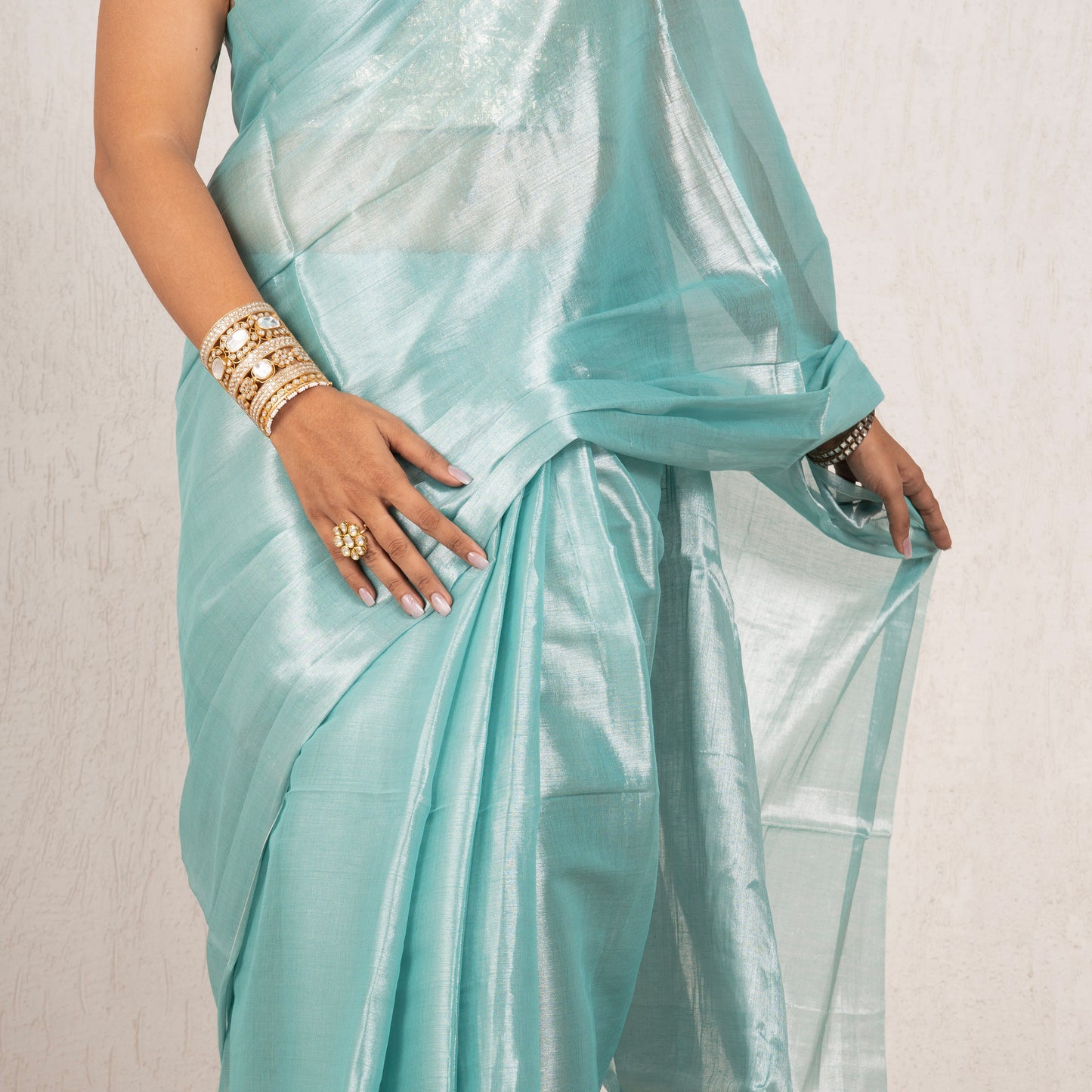 Nivira Mulmul Tissue Saree
