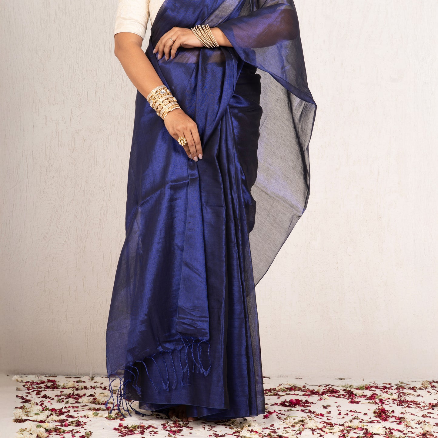 Vyomi Mulmul Tissue Saree