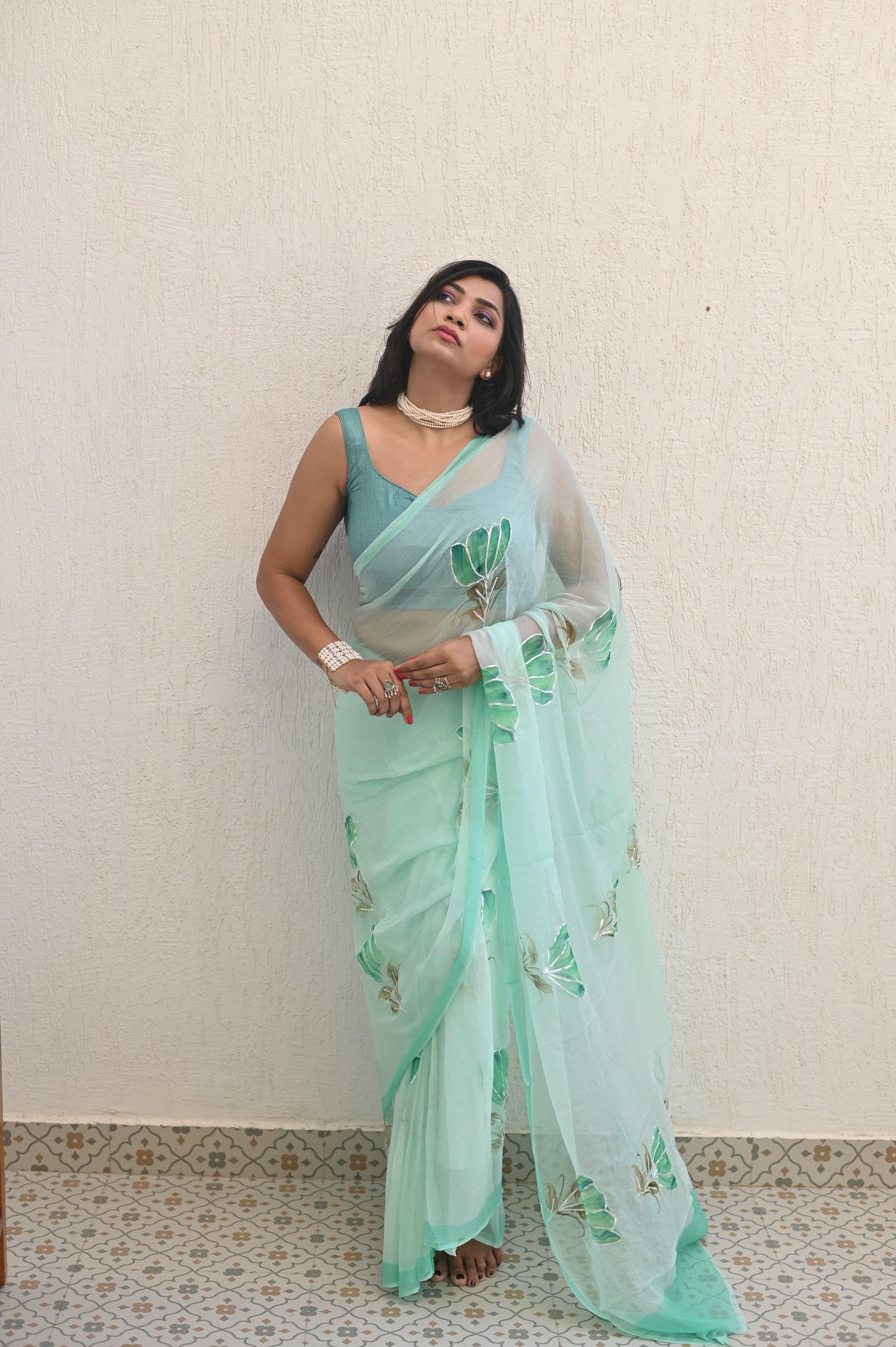 Tulips Of Lisse Pure Chiffon Saree