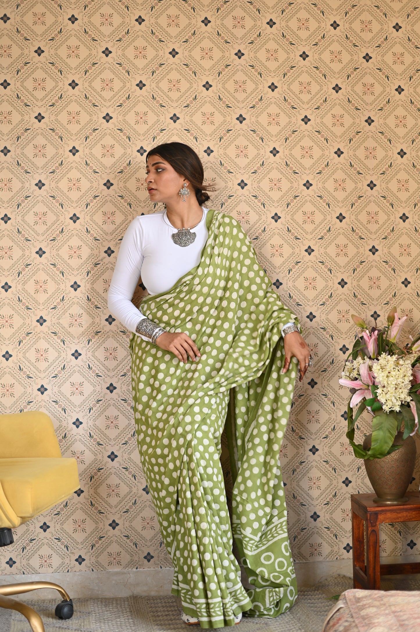Kacha Aam Dabu Mulmul Saree