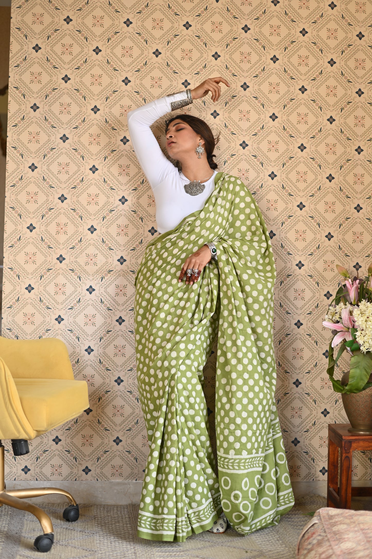 Kacha Aam Dabu Mulmul Saree