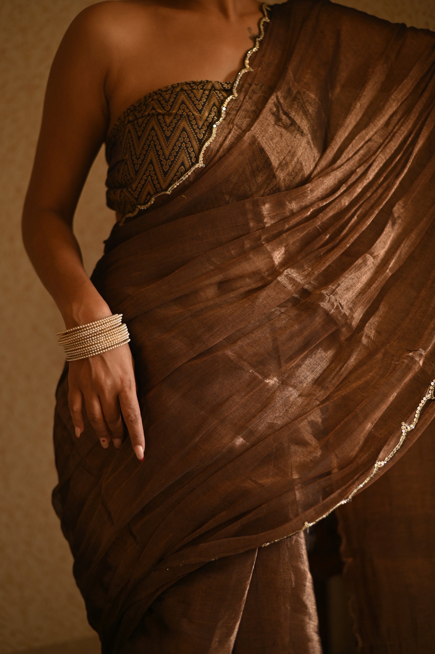 Her Majesty Tissue Saree