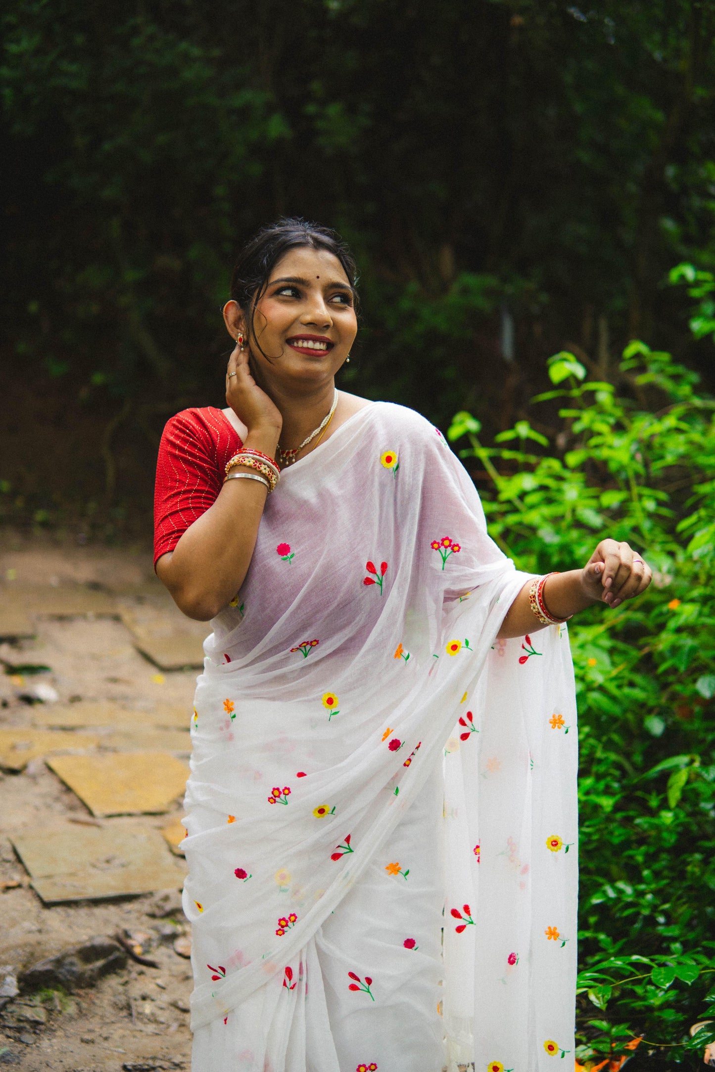 Gardenalia White Mul Saree