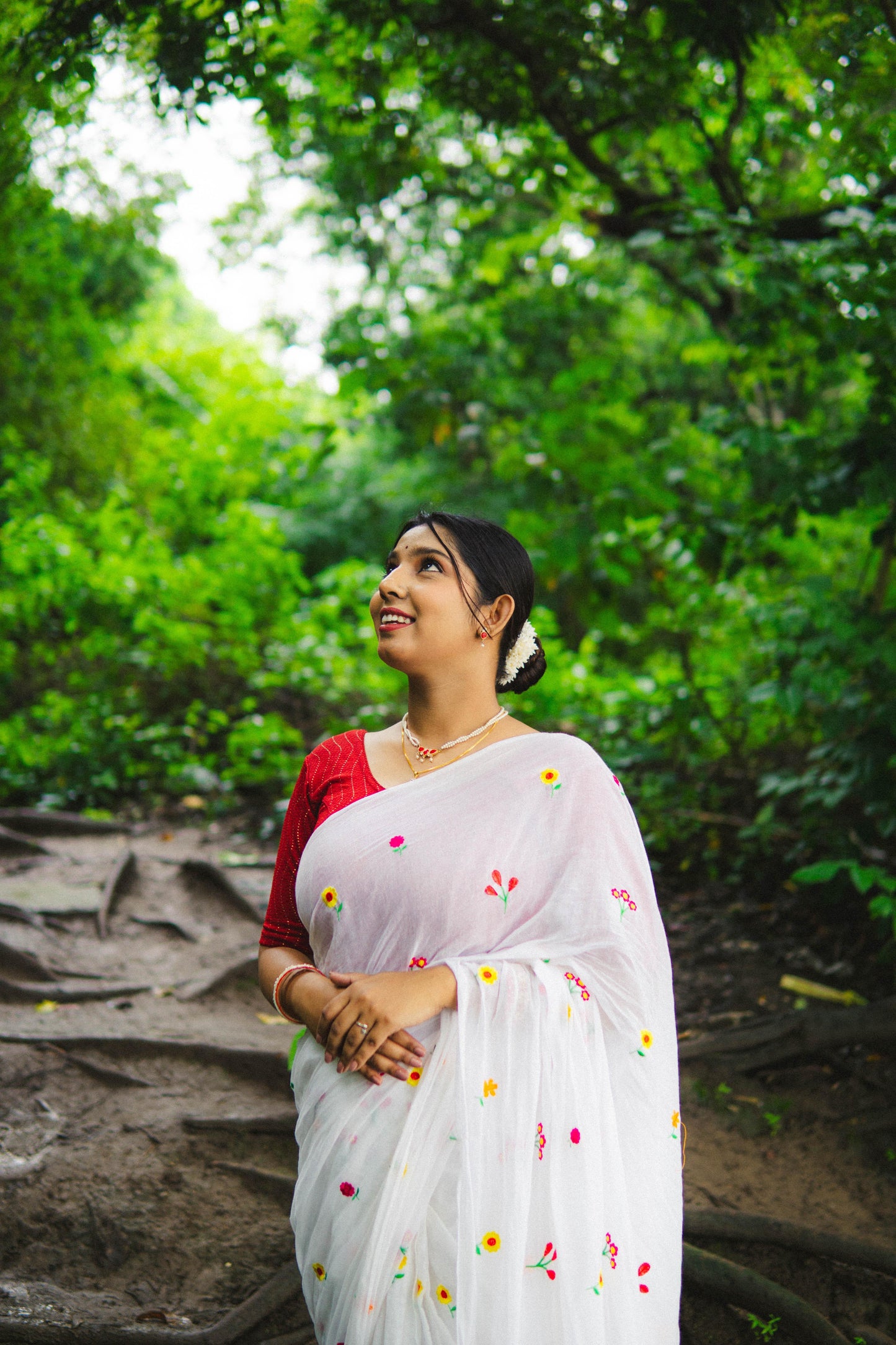 Gardenalia White Mul Saree