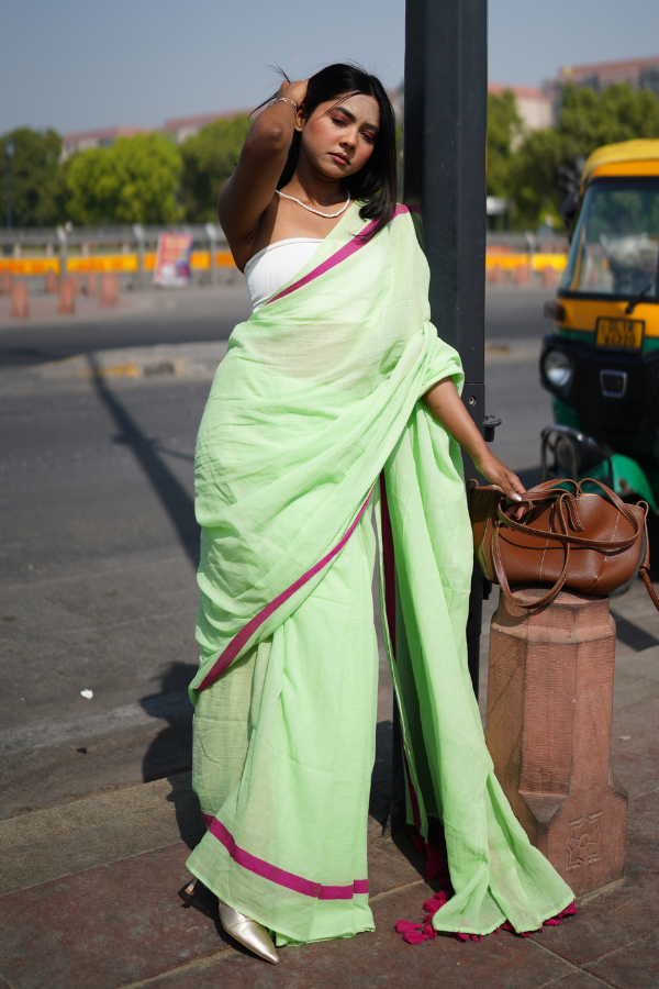 The Minimalist Mul Saree