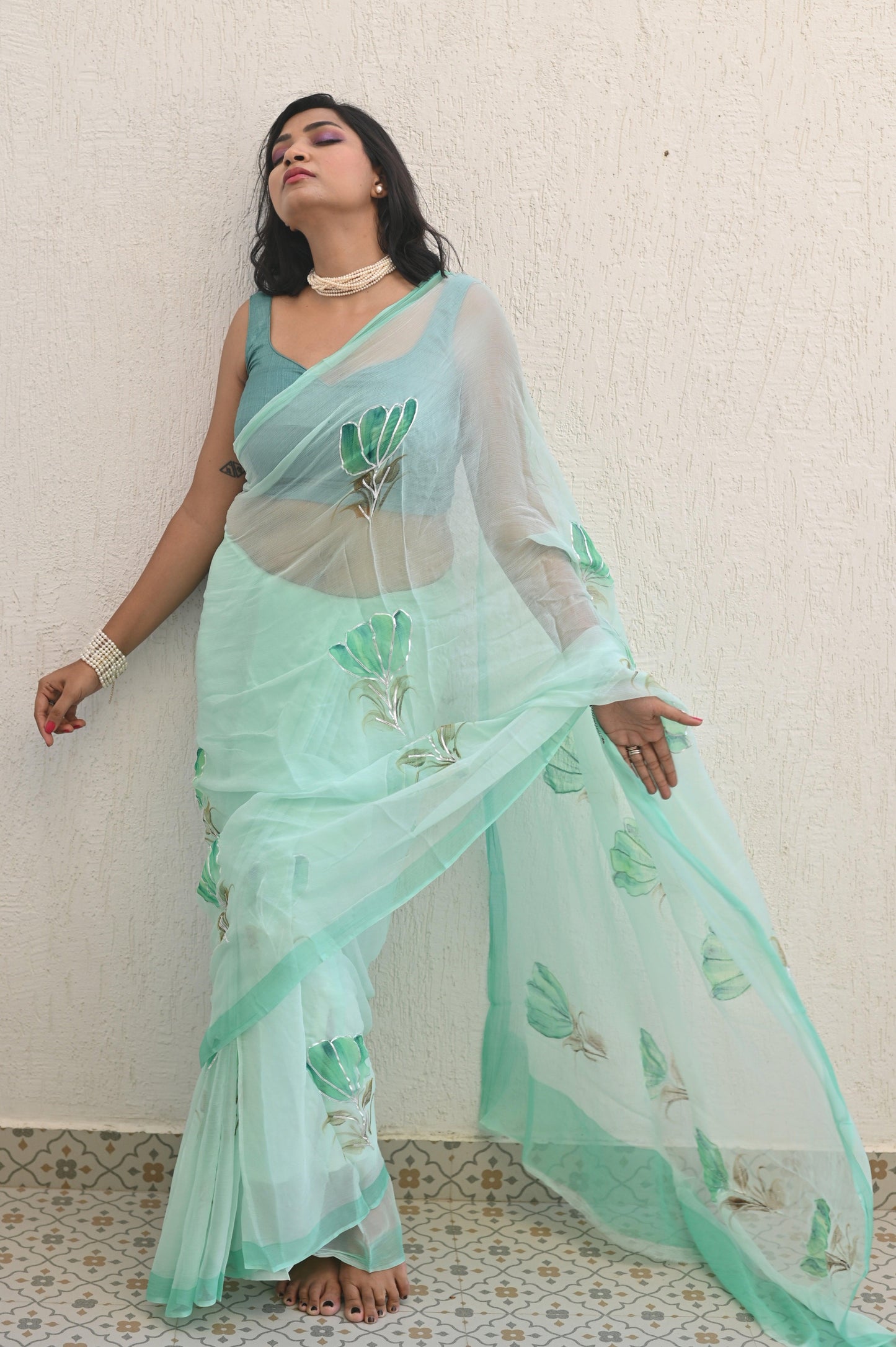 Tulips Of Lisse Pure Chiffon Saree