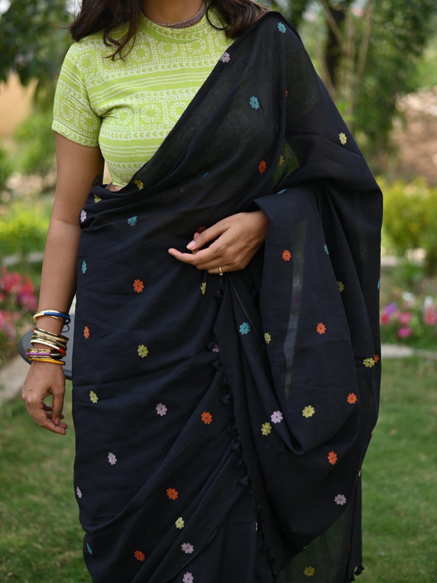 Bloom - Black Floral Original Dhakai Jamdani Saree