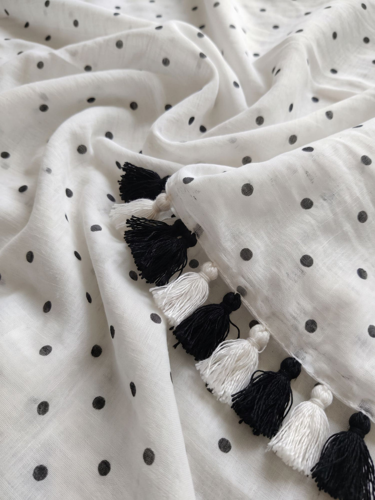 Moonlit Pearl white polka dot modal cotton saree, photo 5