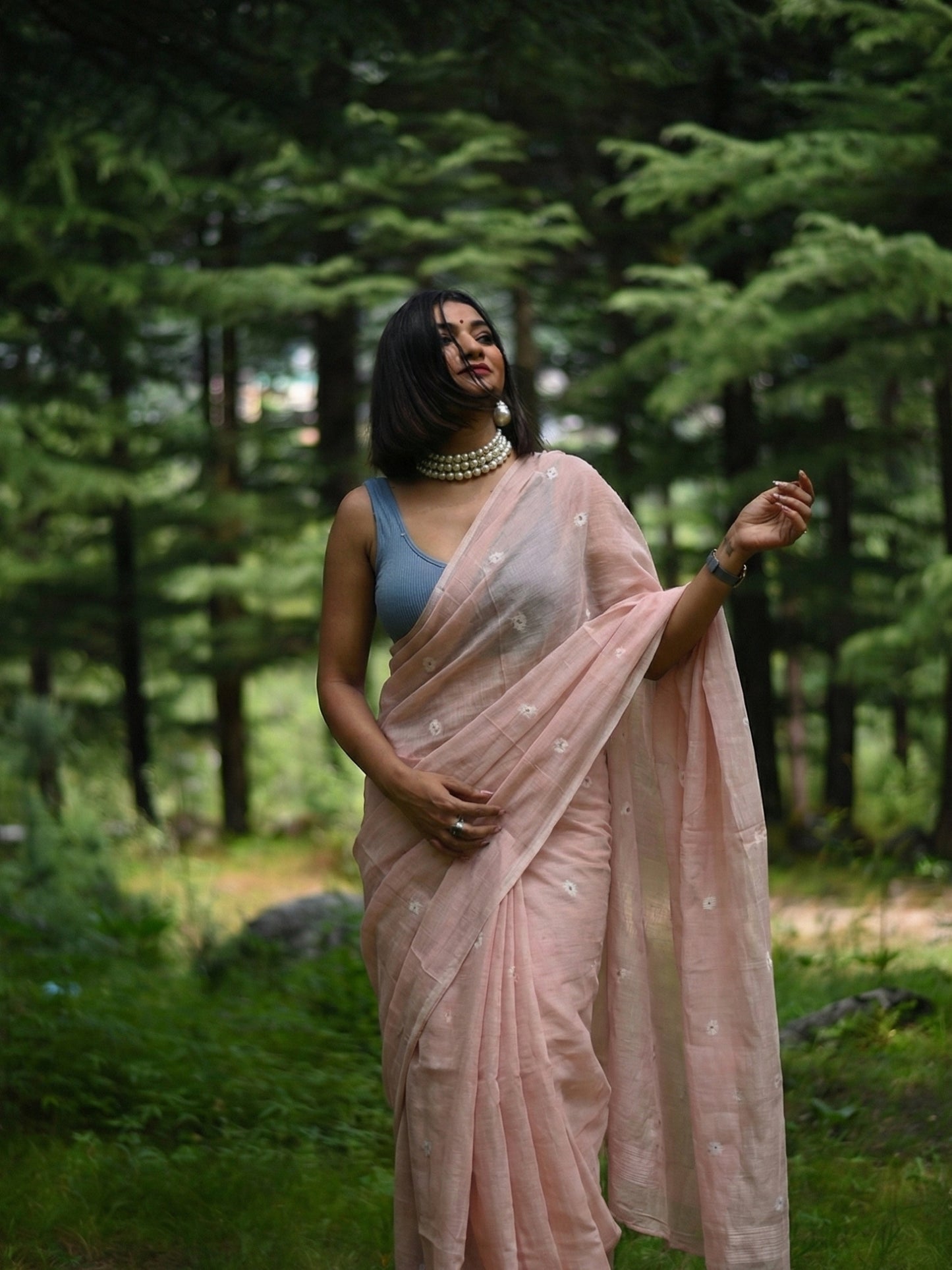 Feather Pink - Floral Original Dhakai Jamdani Saree