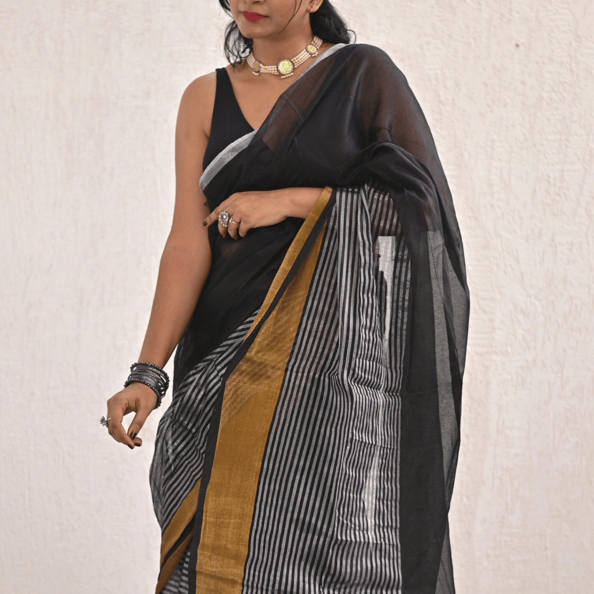 Gilded Black Mul Tissue Saree Thumbnail
