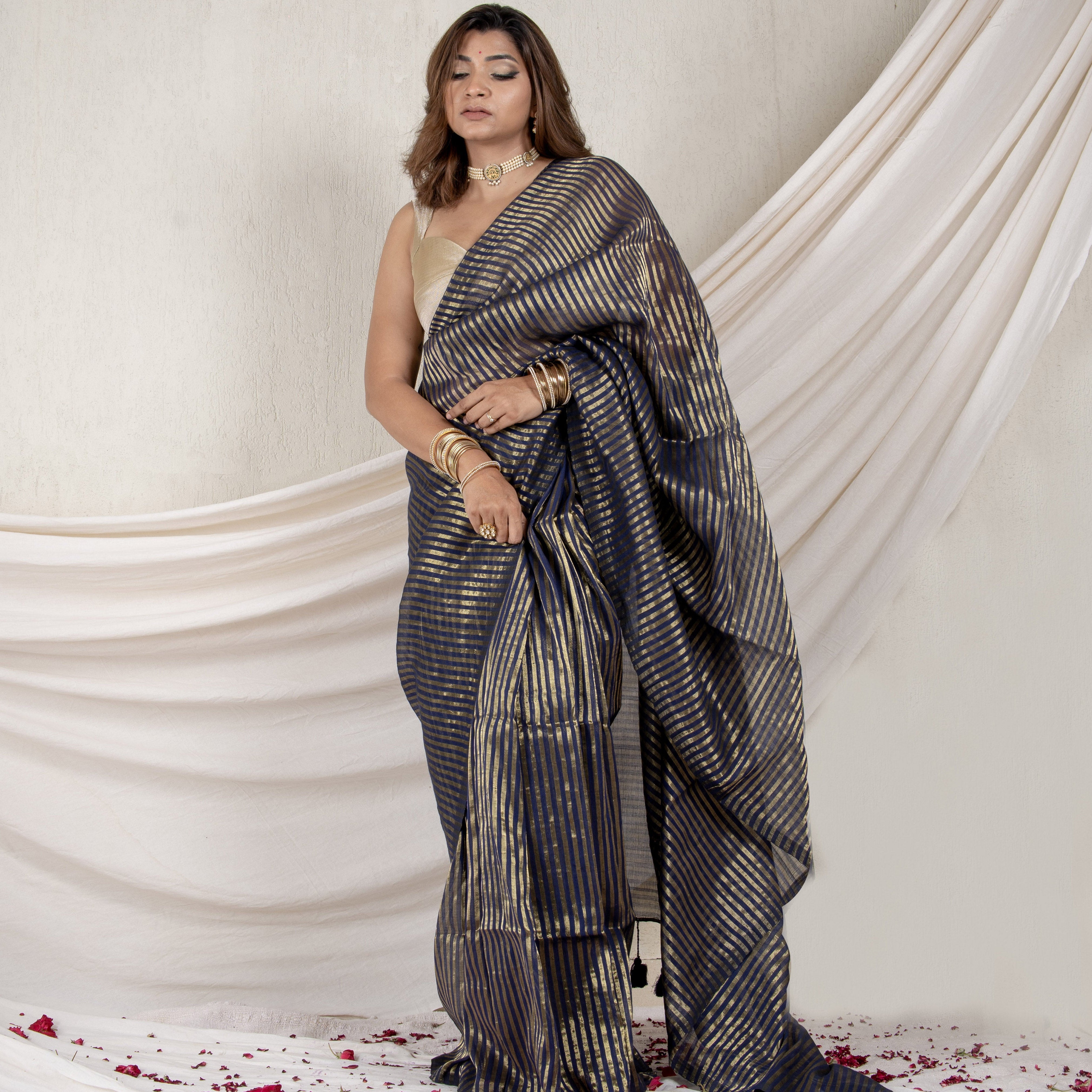 Raag Cotton Zari Saree Thumbnail