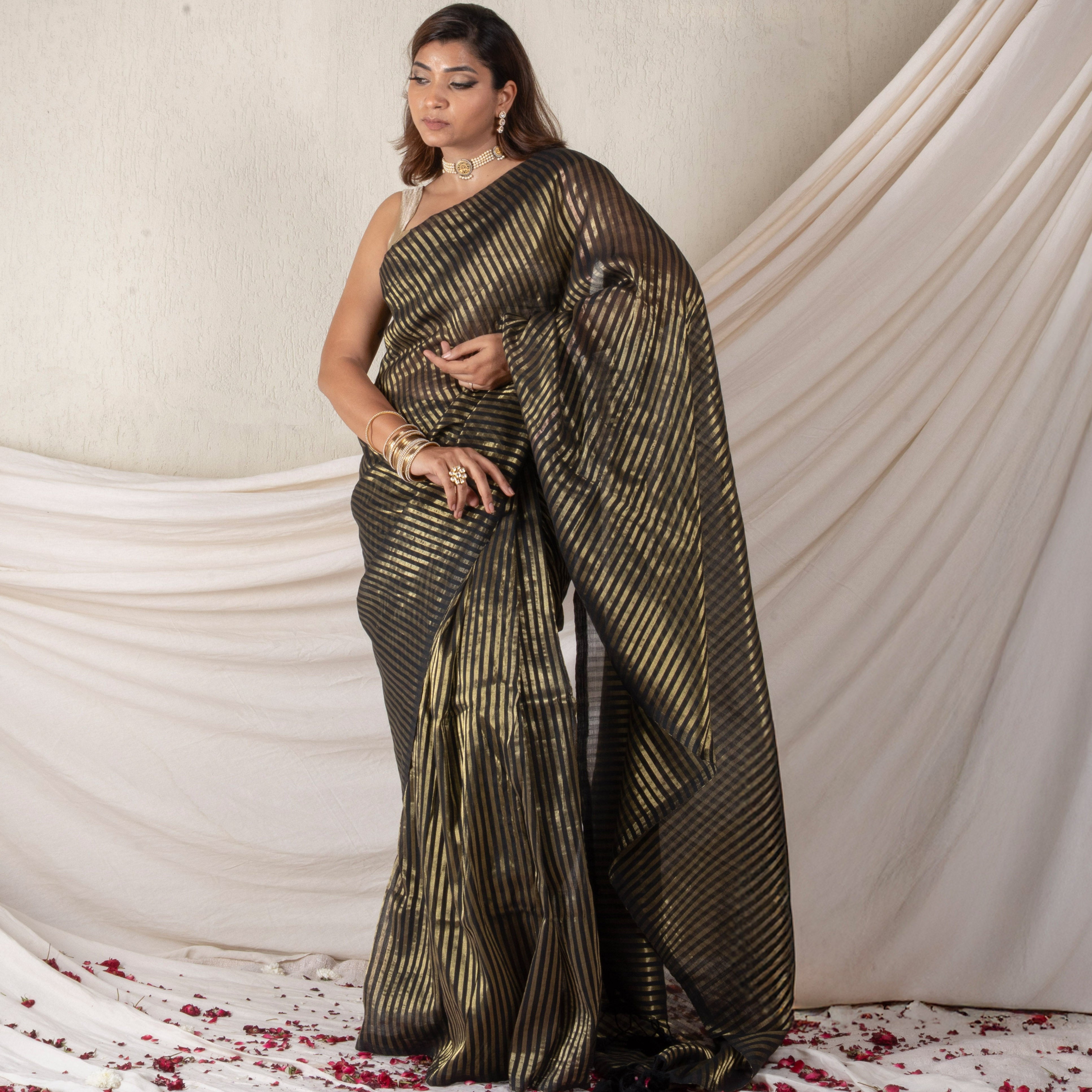 Saanjh Cotton Zari Saree Thumbnail