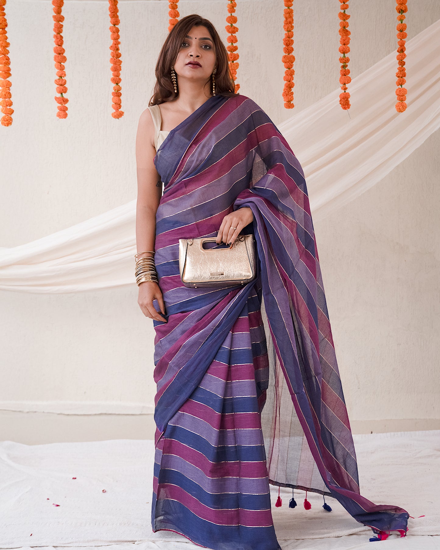 Gulnaar Mulmul Zari Saree