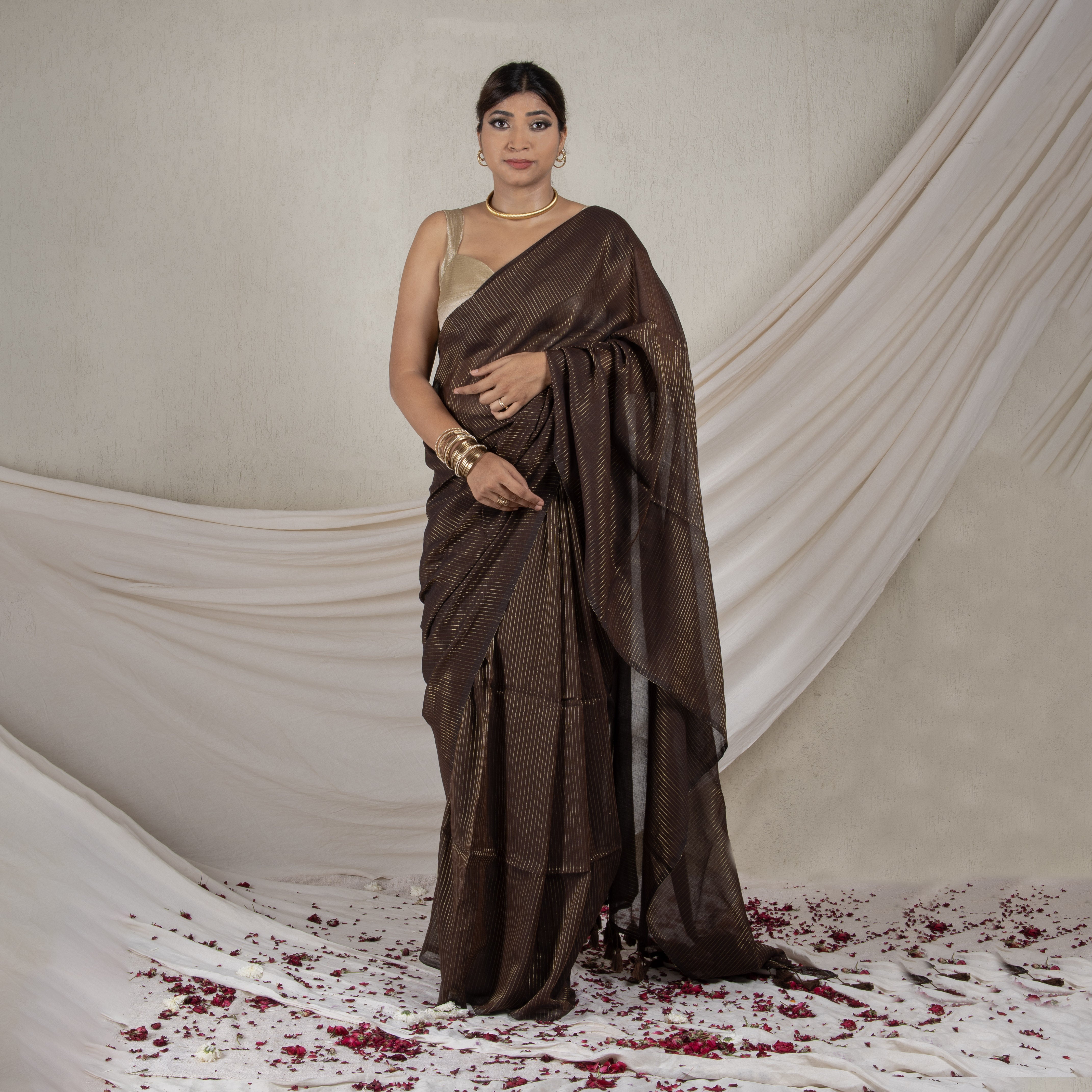 Desi Mocha Mul Saree Thumbnail