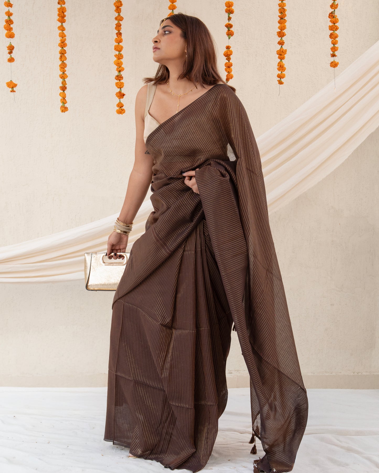 Desi Mocha Mul Saree