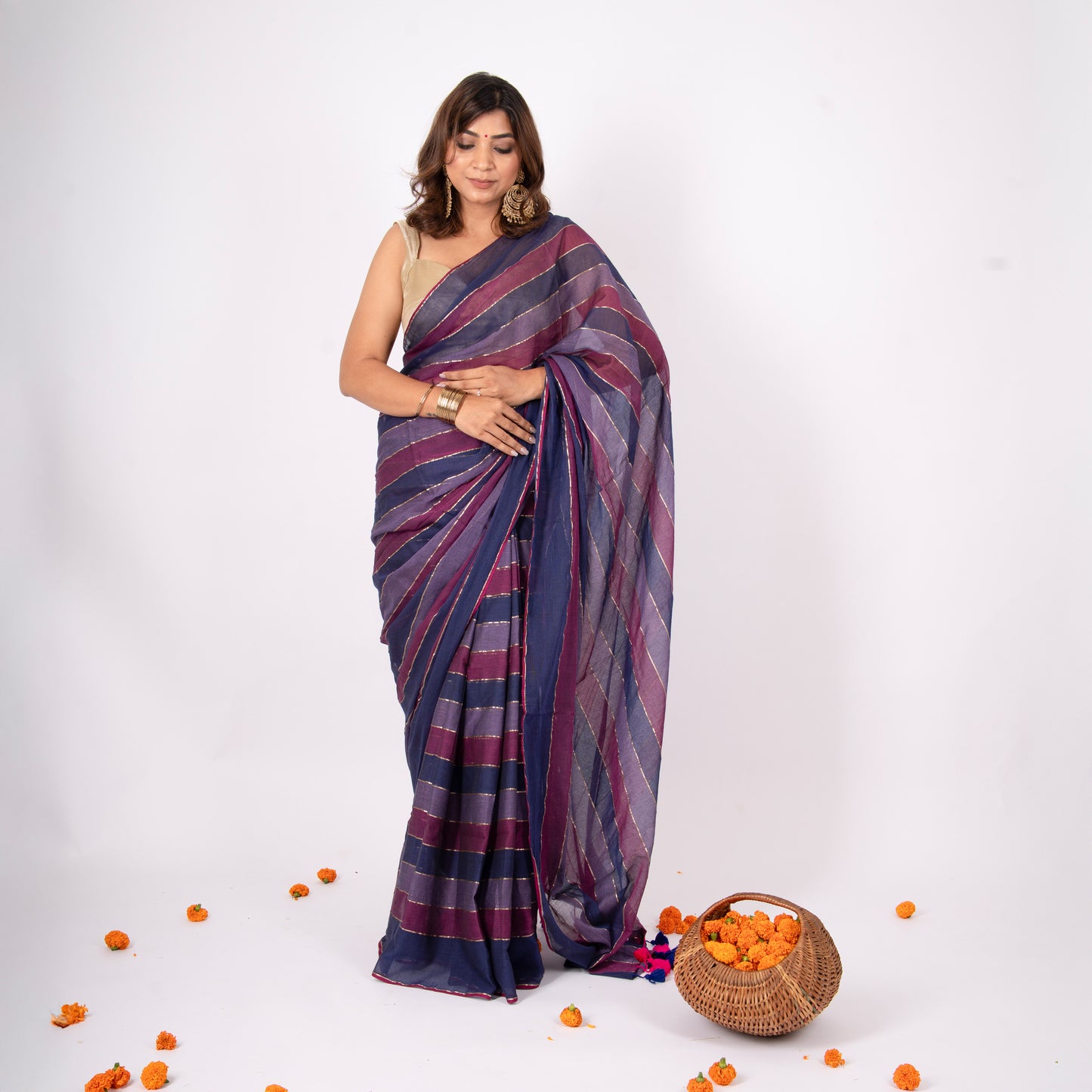Gulnaar Mulmul Zari Saree