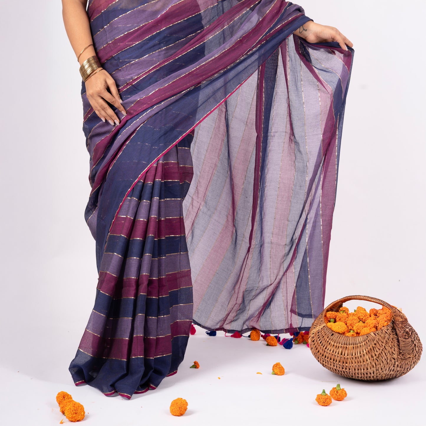 Gulnaar Mulmul Zari Saree
