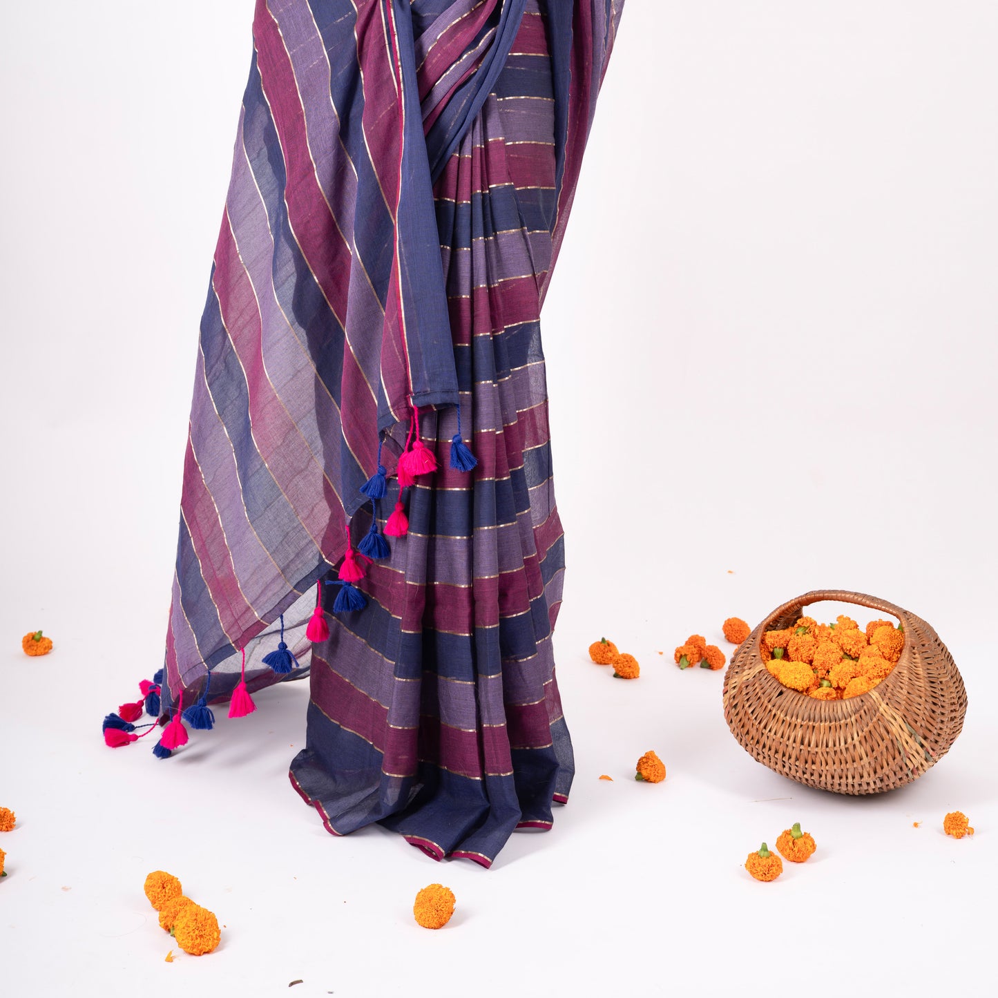 Gulnaar Mulmul Zari Saree