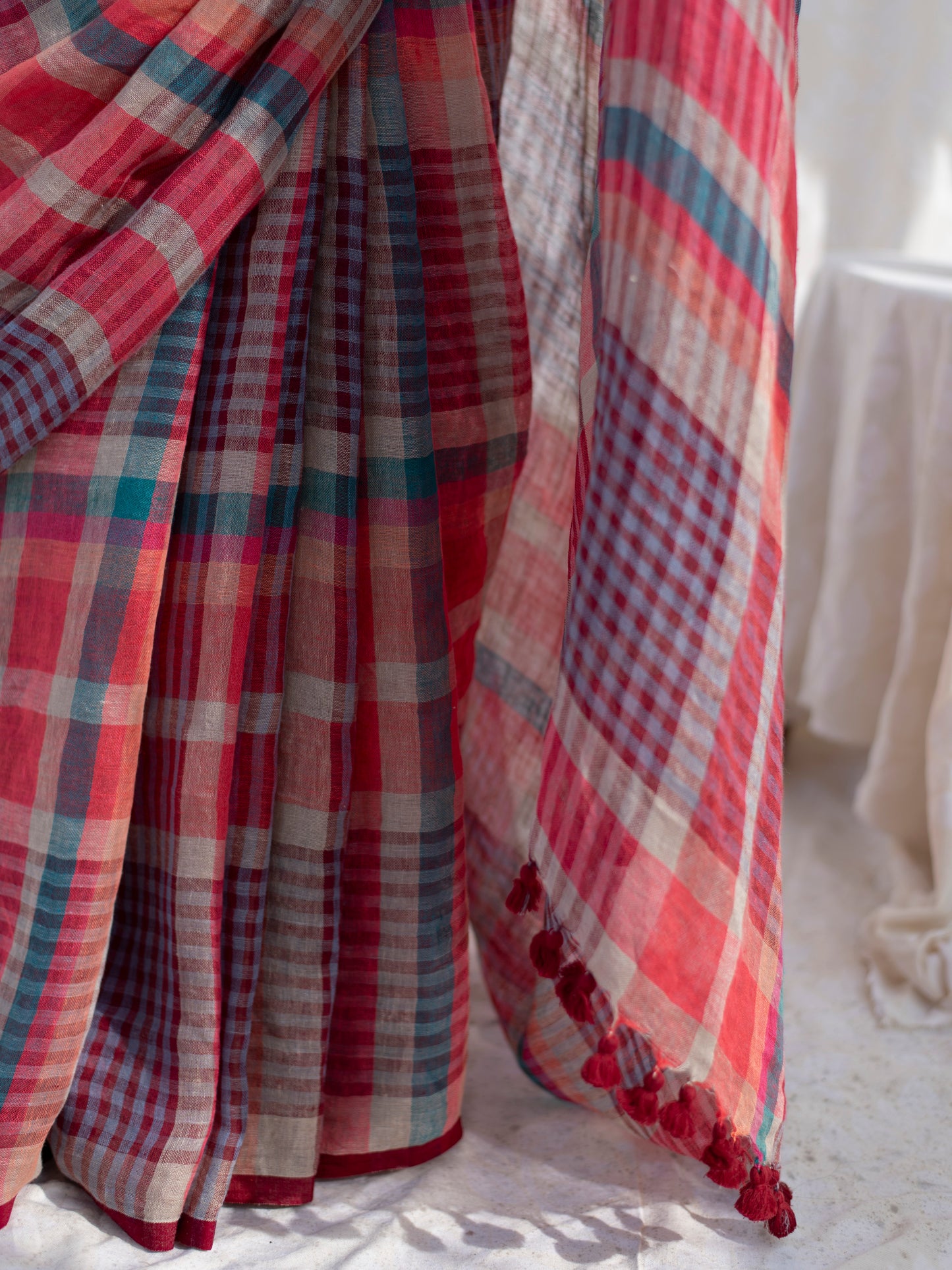 Corner Office - Multicolour Checked Pure Handloom Linen Saree