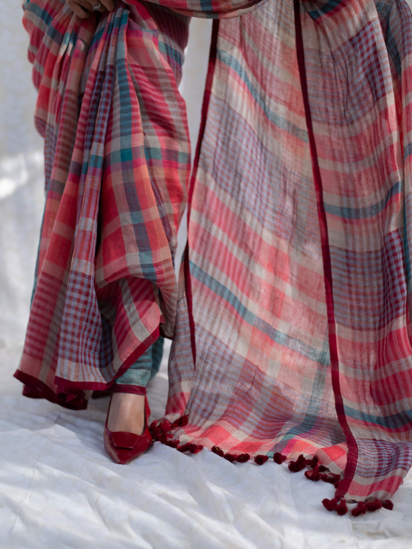 Corner Office - Multicolour Checked Pure Handloom Linen Saree