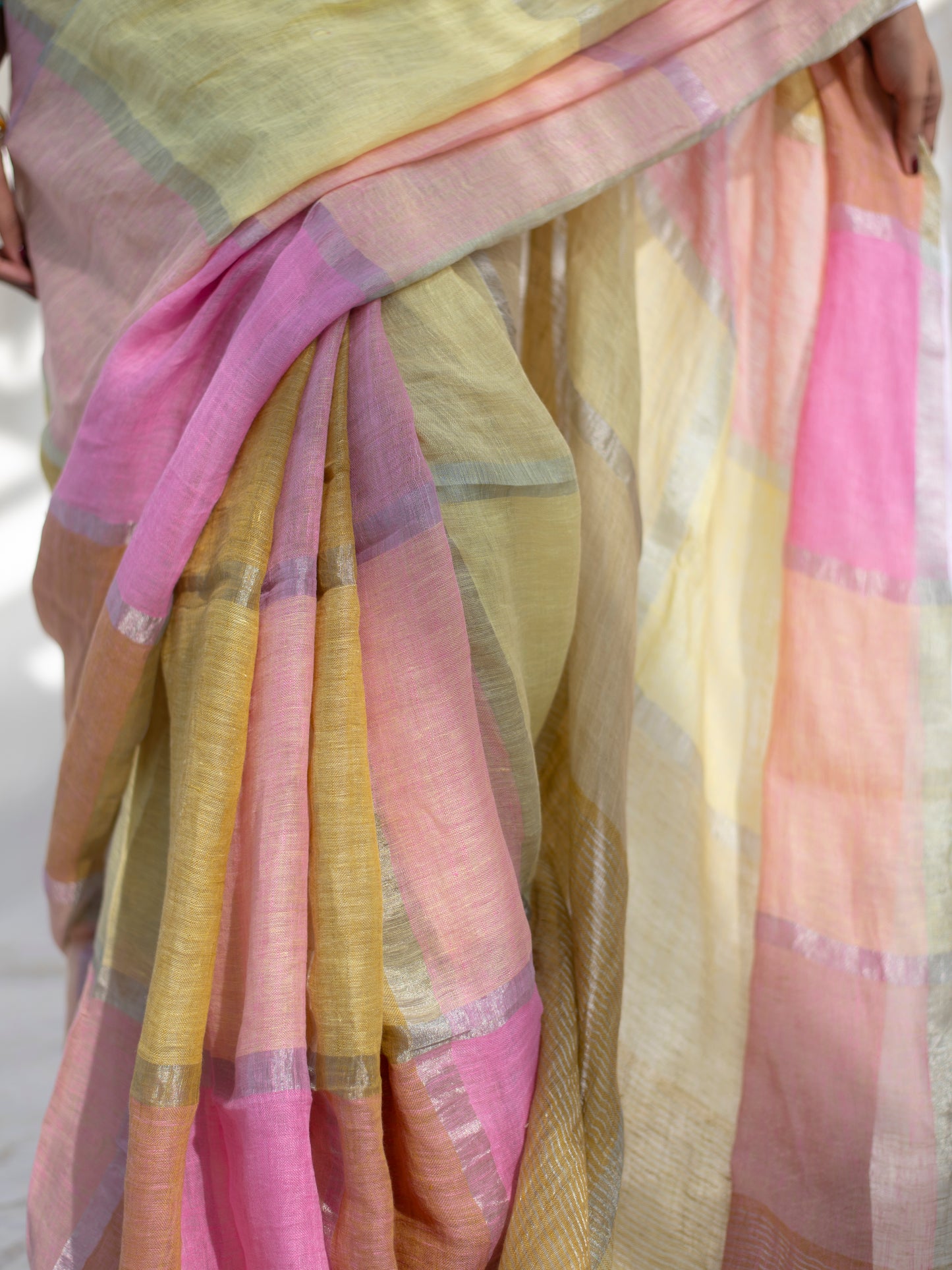 Checkmate - Multicolour Checked Pure Handloom Linen Saree