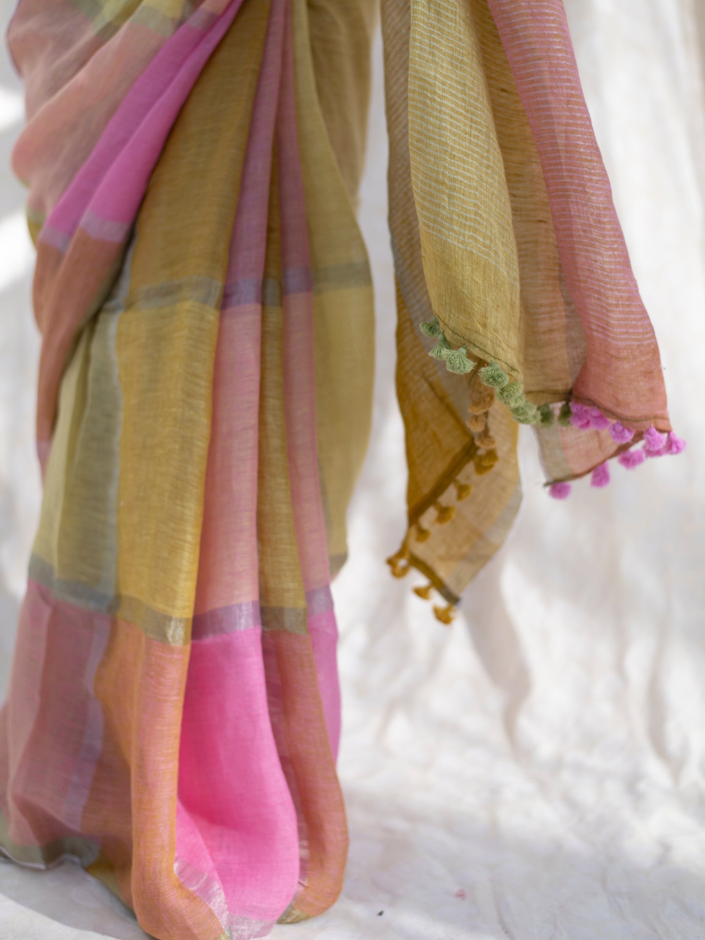 Checkmate - Multicolour Checked Pure Handloom Linen Saree