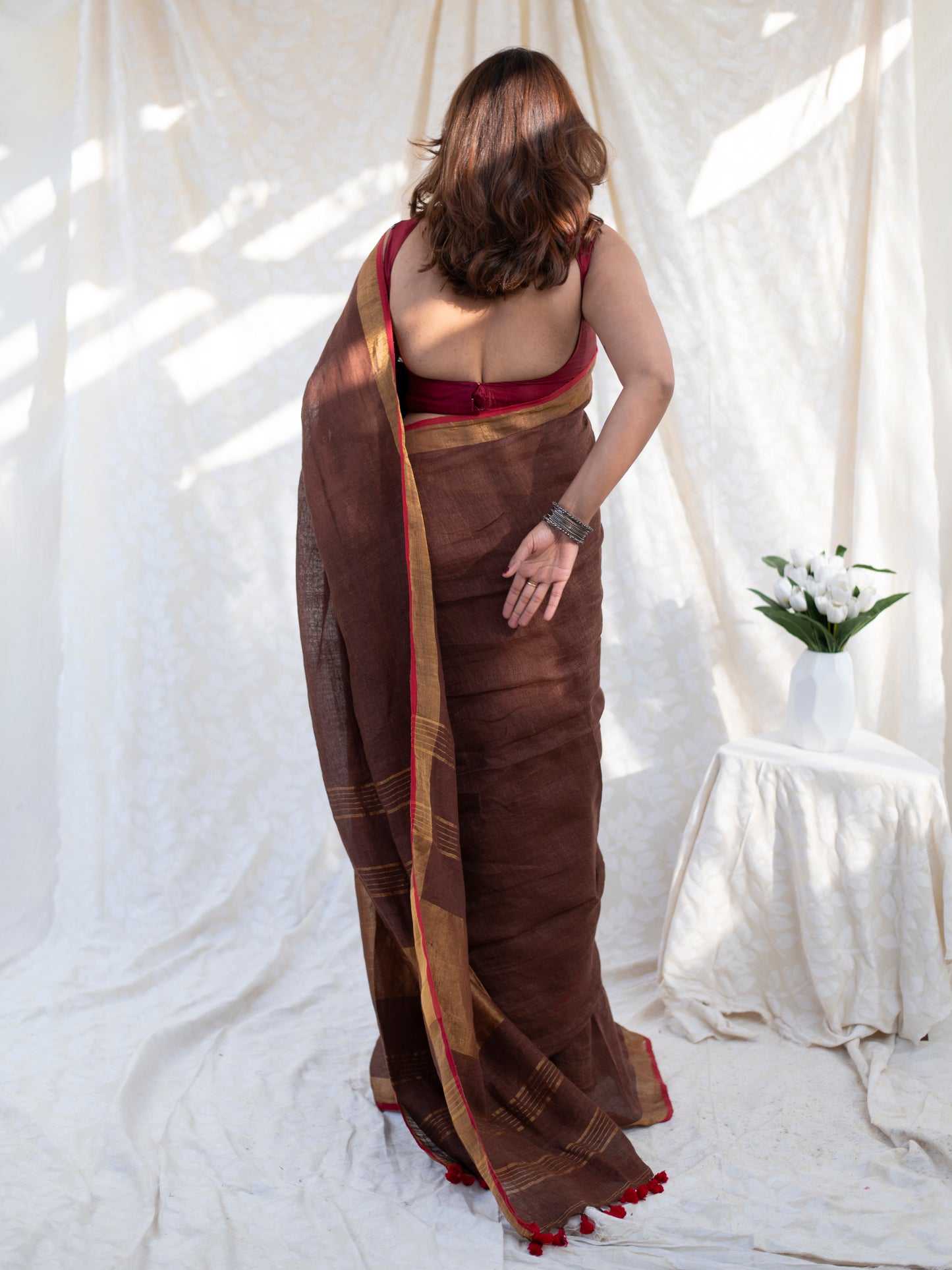 Double Espresso - Brown Pure Handloom Linen Saree with Zari Border