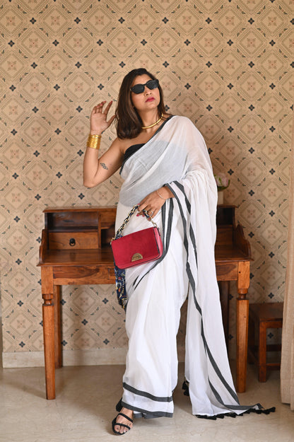Muneer Mul Saree
