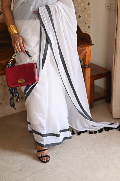 Muneer Mul Saree
