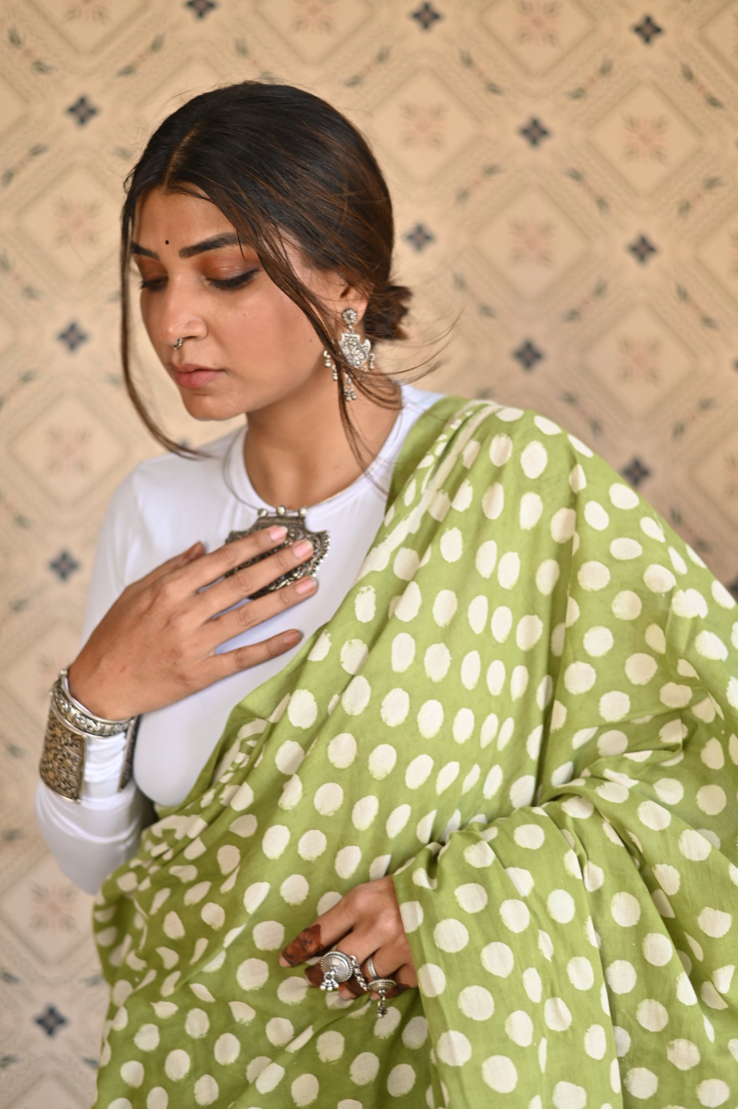 Kacha Aam Dabu Mulmul Saree