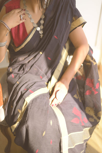 Vaishali Muslin Handloom Jamdani Saree - Mayin India 