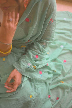 Gardenalia Aqua Mul Saree