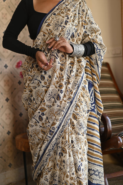 Amaltas Bagru Mulmul Saree